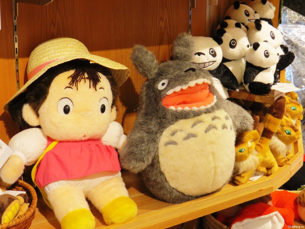Totoro shop 2