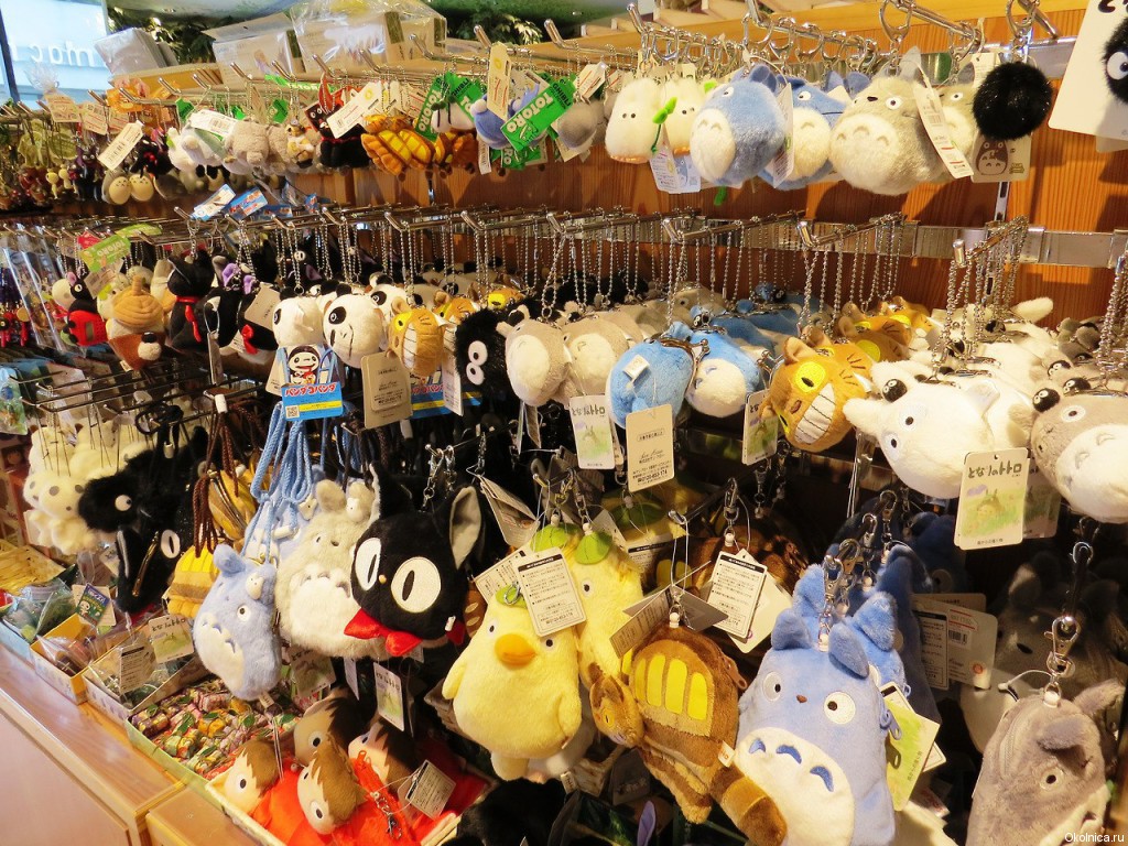 Totoro shop 3
